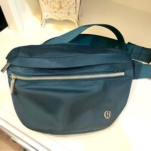 Lululemon City Adventurer belt bag 2.5L
